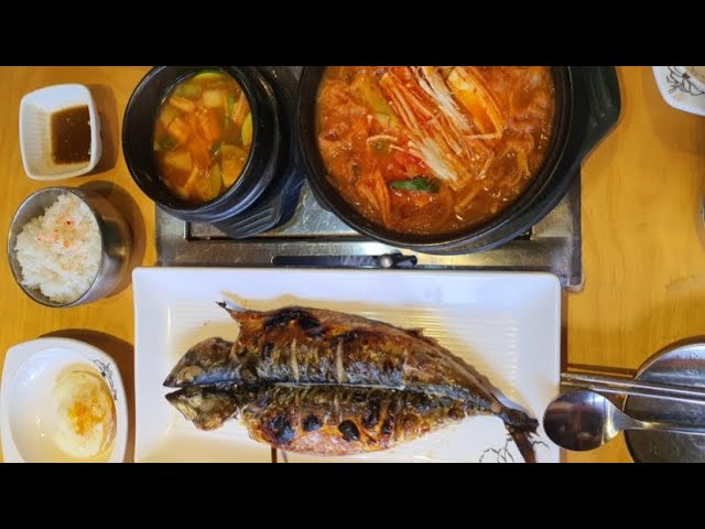 日本も韓国も家庭料理っていいよね...韓定食とは違った家庭で食べる定食が私は好き！大好き！【モッパン】