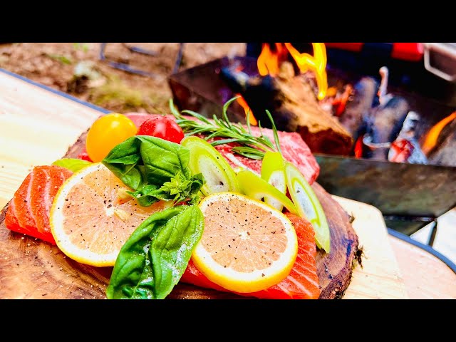 【キャンプ革命】樹海でこの方法でステーキを焼いたらもう他のは食えない！